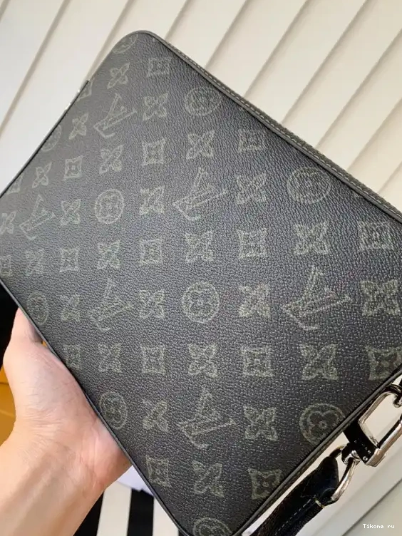 Cheap MESSENGER TRIO LOUIS VUITTON 0629